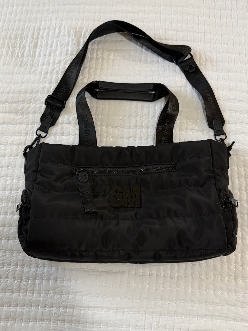 Steve Madden Black Quilted Crossbody Tote with SM Logo - Picture 1 of 3